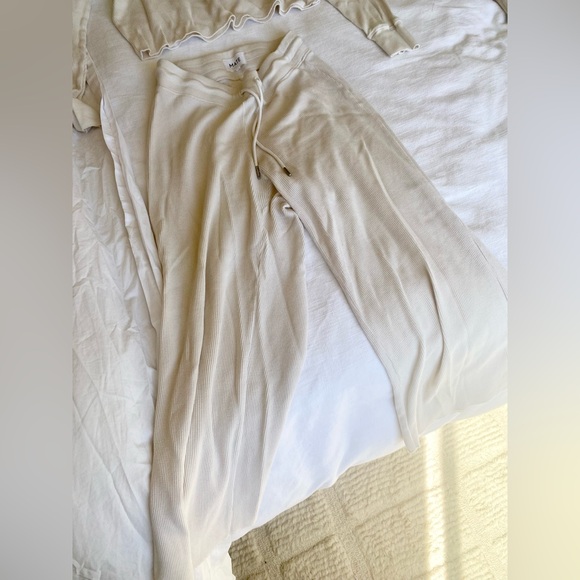 MATE the Label Thermal Set - Size XS in Bone - Picture 4 of 5